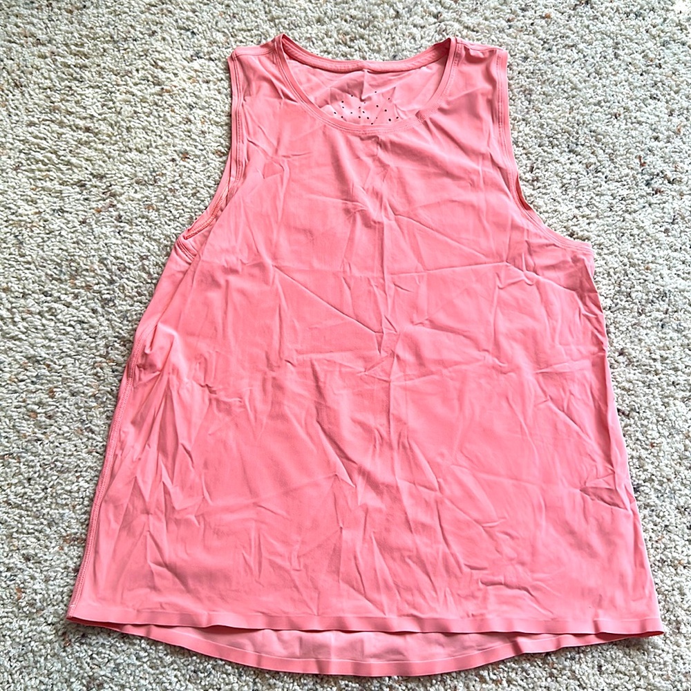 Lululemon peach colored dri fit shirt